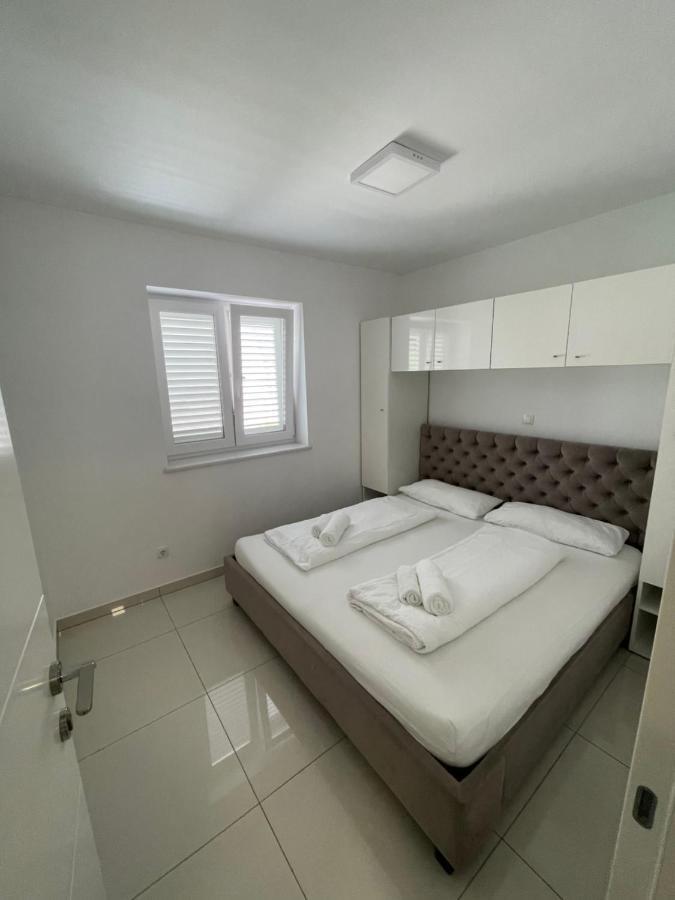 Villa San Antonio-Exclusive Apartments Башка Экстерьер фото